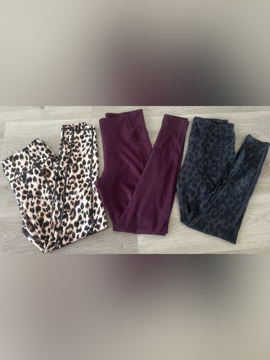 Victoria's Secret Pants - Women’s 3 Victoria’s Secret Leggings Size 8 Medium Leopard Print/Solid Burgundy